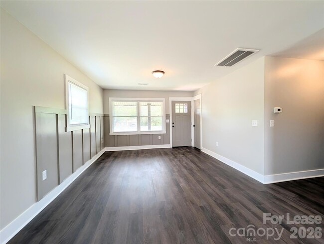 Photo - 202 Ebenezer Rd