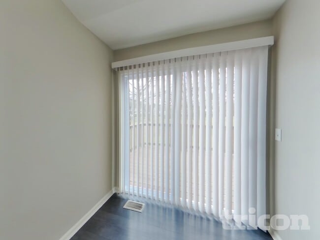 Photo - 716 Sweetwater Cir