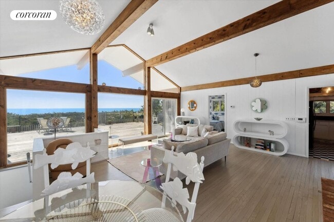 Photo - 323 Marine Blvd