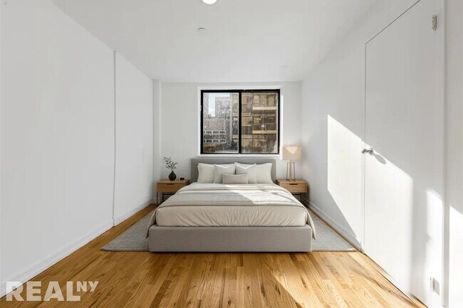 Photo - 394 E 8th St Unit 2BB