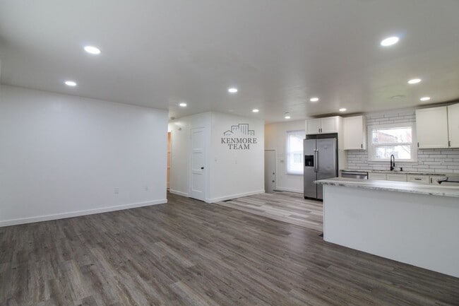 Photo - 3 Bed/1 Bath Duplex in Central Richland