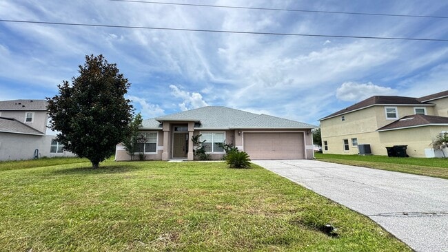 Photo - Split Floor plan 3/2 in Poinciana