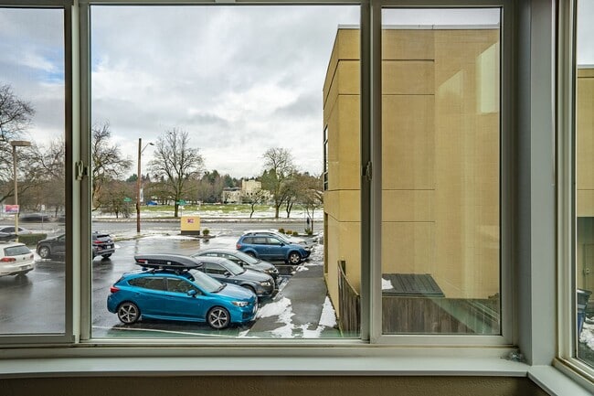 Photo - Aladdin Apartments on Greenlake