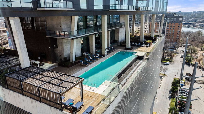 Photo - 70 Rainey St Unit 1701