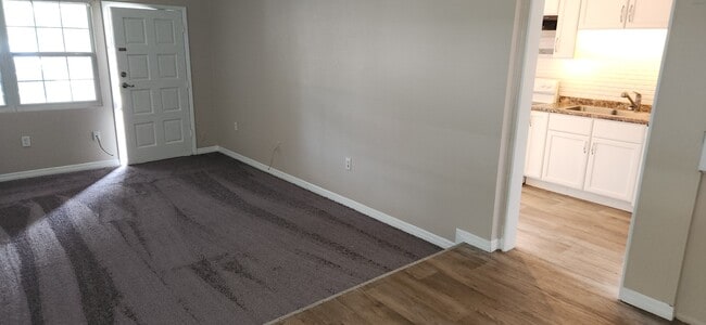 Photo - 2004 Cecille Ave