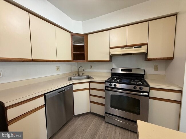 Photo - 343 Brookdale Blvd