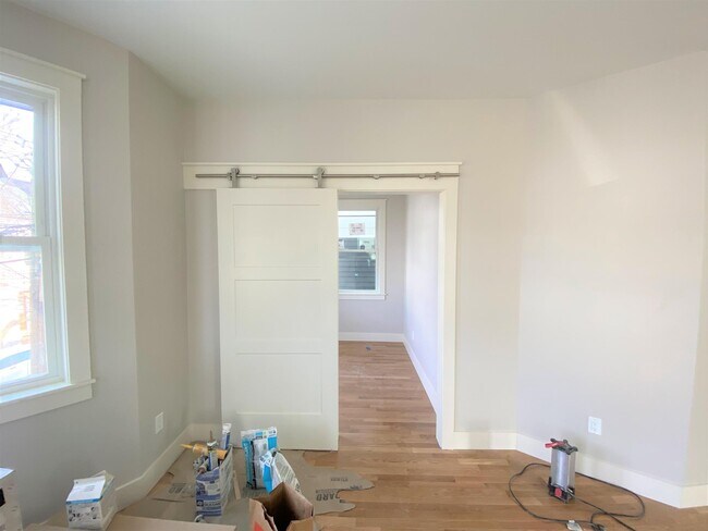 Photo - 72 Spring St Unit 3