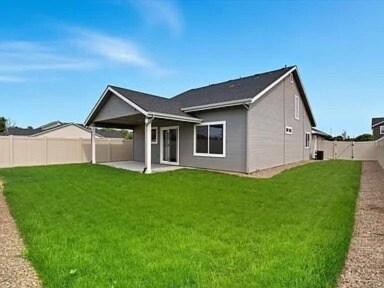 Photo - 1581 Witt St