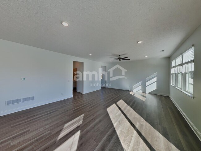 Photo - 206 Kramer Mills Dr