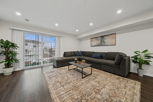 Photo - 101 Oak St Apartamento Unidad ID1053124P