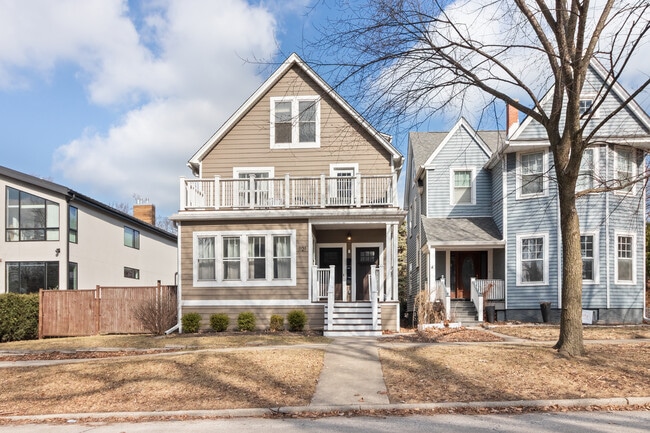 Photo - 1121 Leonard Pl