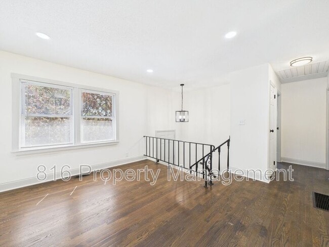 Photo - 1406 N Ponca Dr House