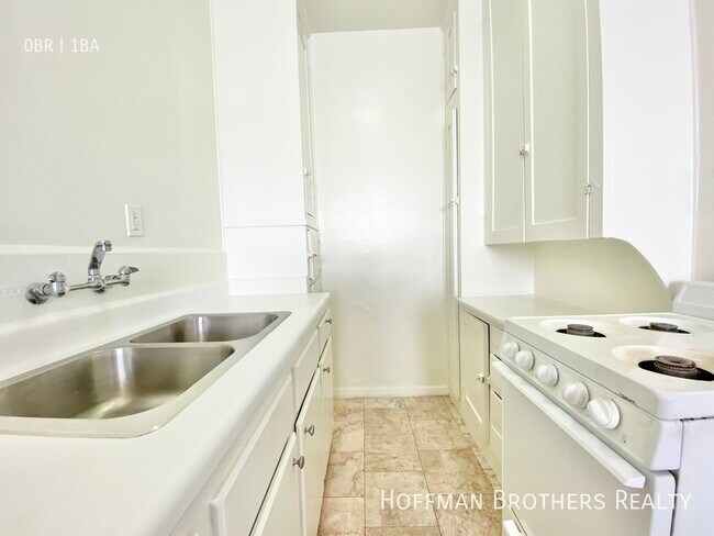 Photo - 4848 Rosewood Ave Apartment Unit 9A