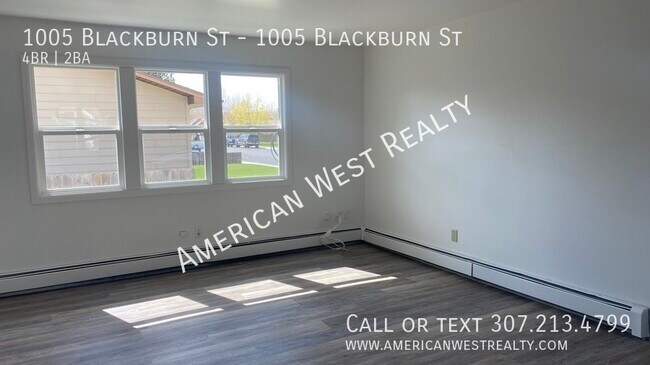 Photo - 1005 Blackburn St