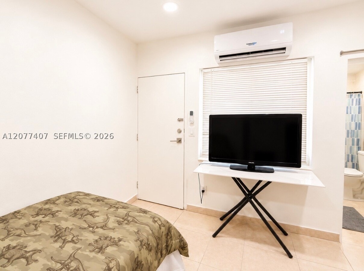 Photo - 1721 SW 14th St Unit B
