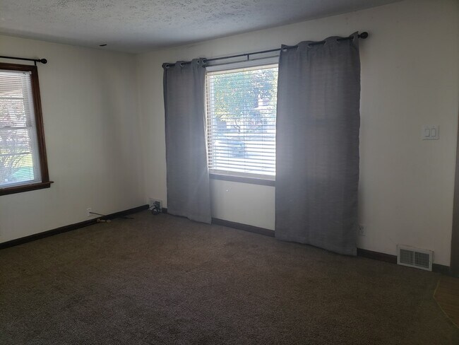 Photo - 3615 Placid Pl W