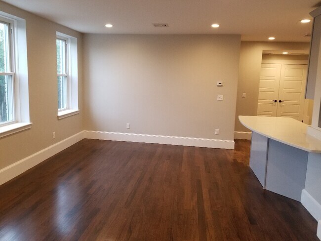 Photo - 1404 Commonwealth Ave