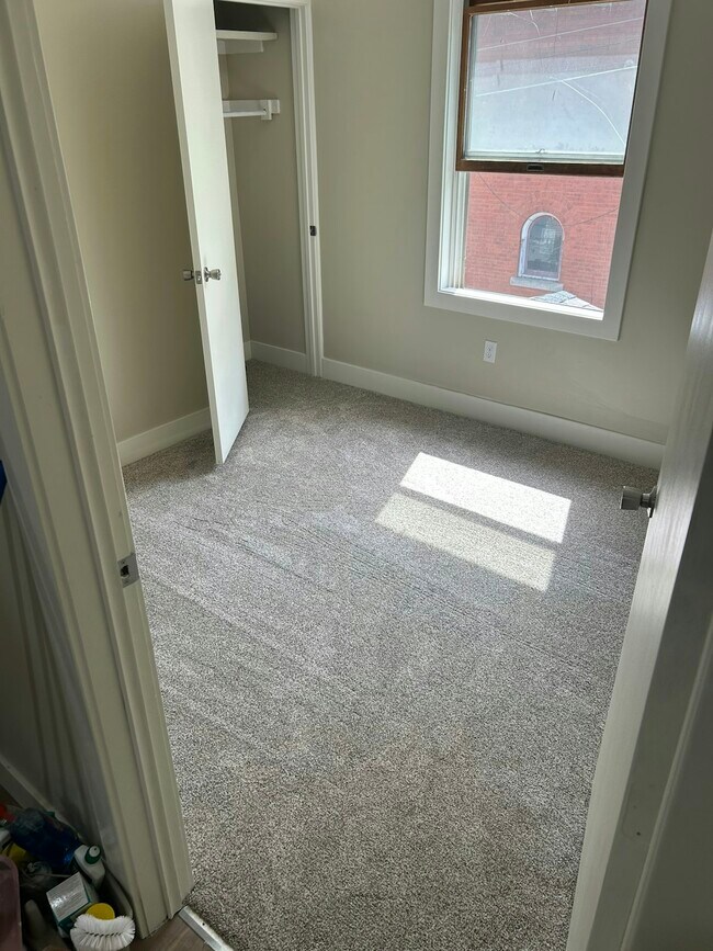 210 S Eaton St Unit 8