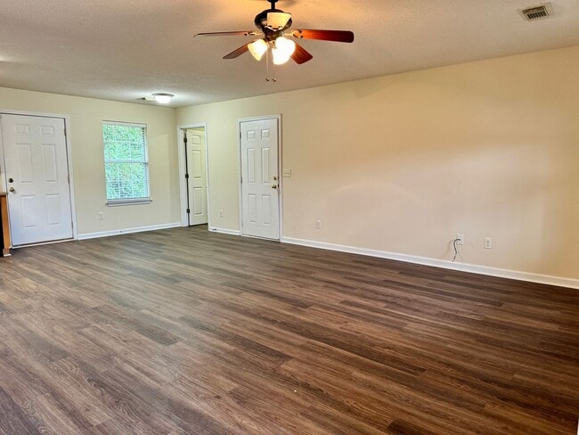 Photo - Tuscaloosa, AL Home For Rent. Available to View Now!