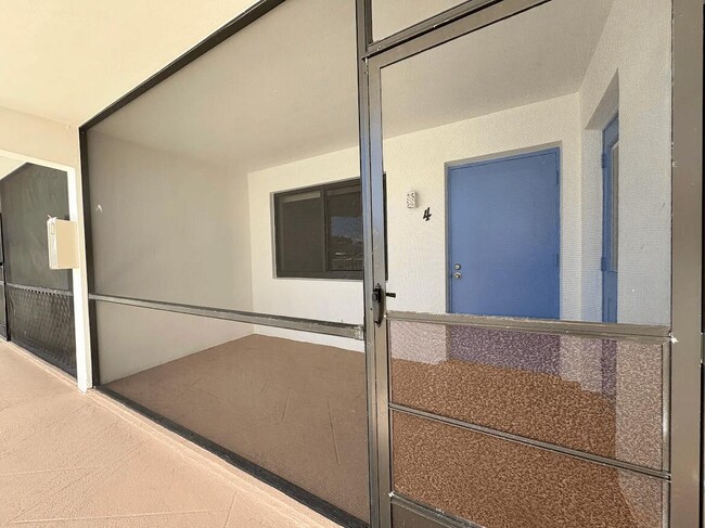 Photo - 305 SE 9th Ave Unidad 4