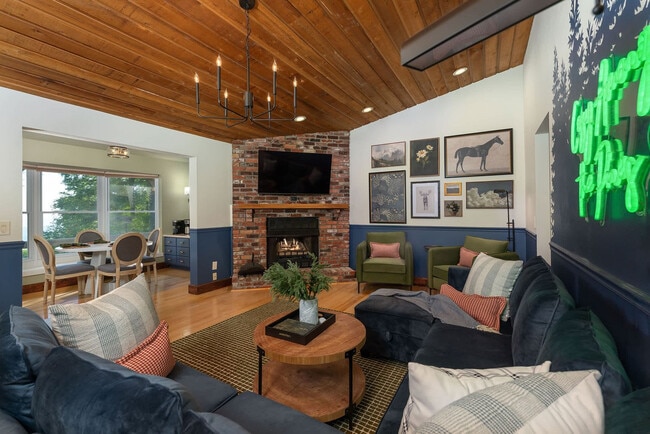 Photo - 134 Wolf's Head Ct Unit ID1256819P