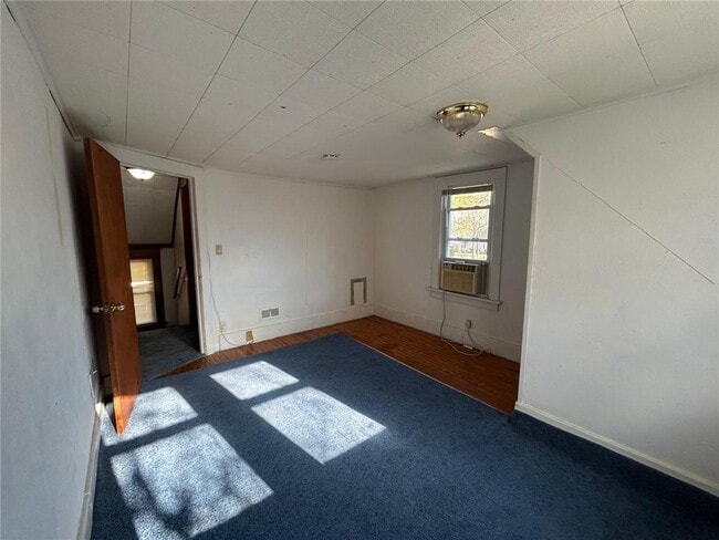 Photo - 125 Windsor Rd