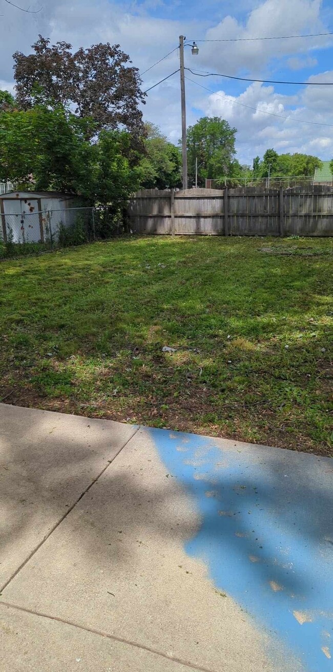 Photo - 1219 Burton St