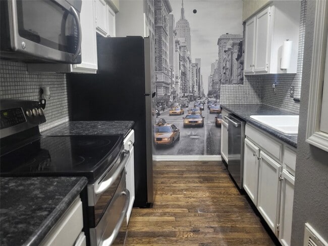 Photo - 17583 Red Oak Dr Unidad 7583