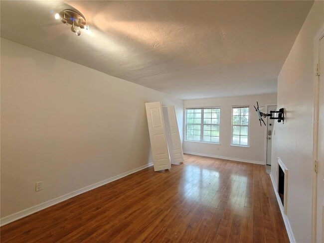 Photo - 620 SW 10th Ln Unit 4