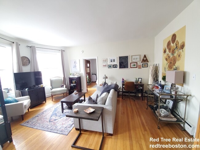 Photo - 199 Winthrop Rd