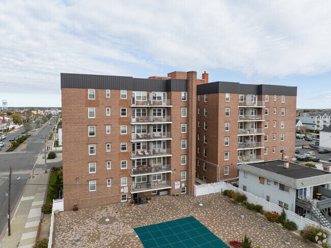 Photo - Seward Park Cooperative