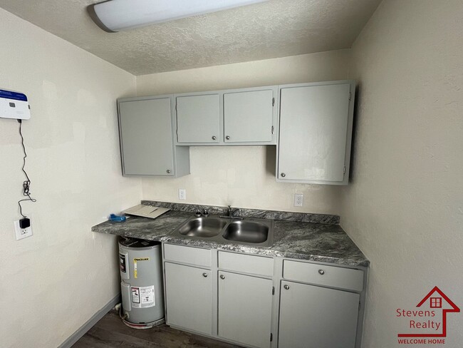 Photo - 307 SW 19th St