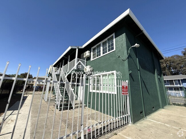 Building Photo - 43rdAve3915 Unit #F Rental