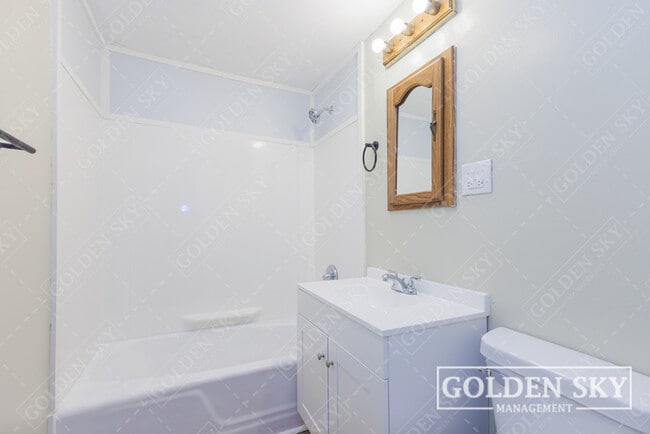 Photo - 2904 S Pershing Dr