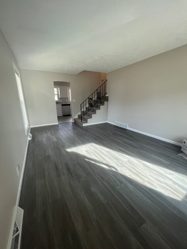 Building Photo - 11226 Roxbury Dr Rental