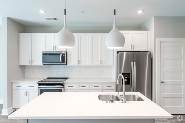 Interior Photo - Urban Place Rental