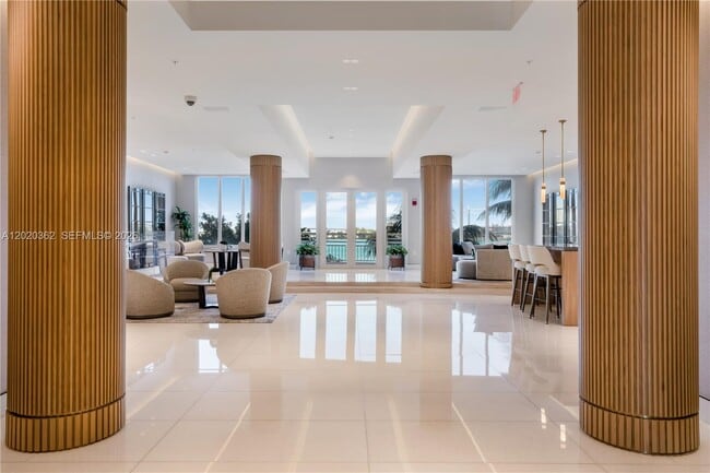 Photo - 888 Brickell Key Dr Unidad 1612