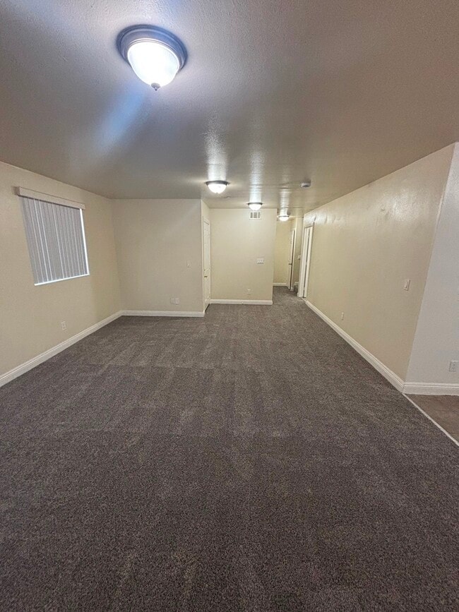 Photo - 160 W 52nd St