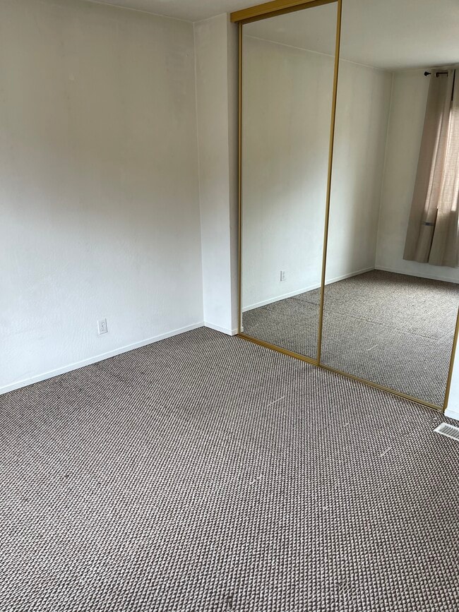 bedroom#2 - 338 Anza St Unit 338