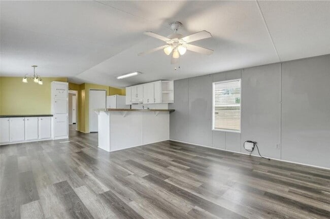 3 Pine Rd