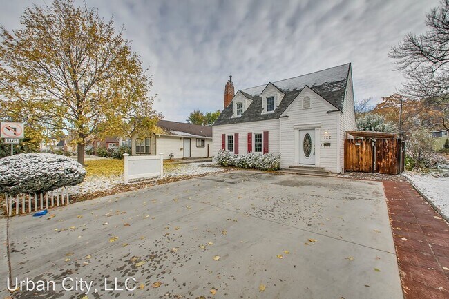 Photo - 3 br, 3 bath House - 122 N. Yale