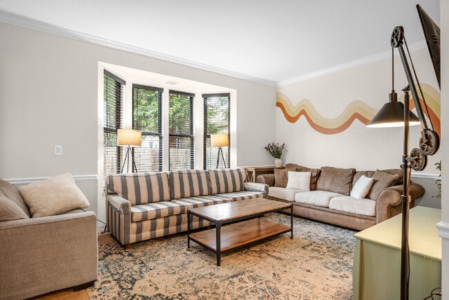 Photo - 6 month lease available now