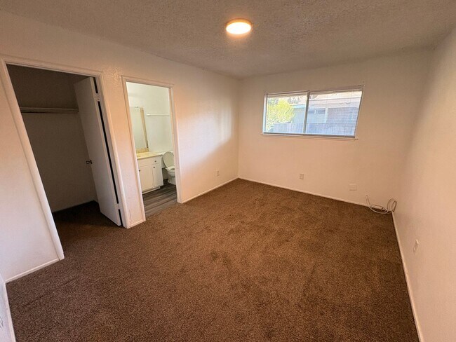 Photo - 2526-2532 W. Caldwell Ave. Unit 2532