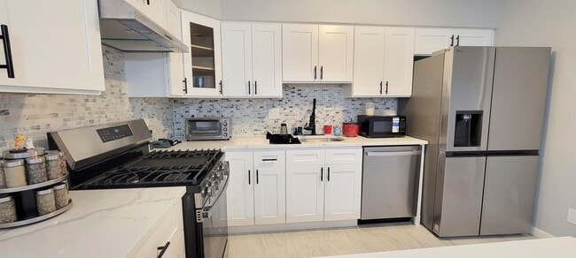 Photo - 11-13-13 Wallis Ave Unit 1