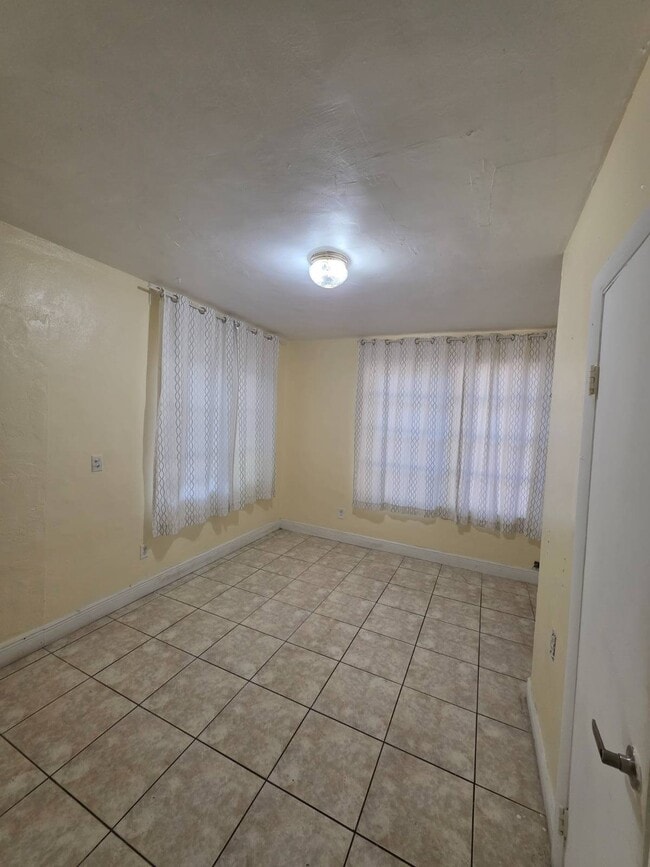 Photo - 655 SW 19th Rd