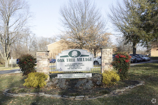 Oak Tree Village Apartments - Oak Tree Village Apartments
