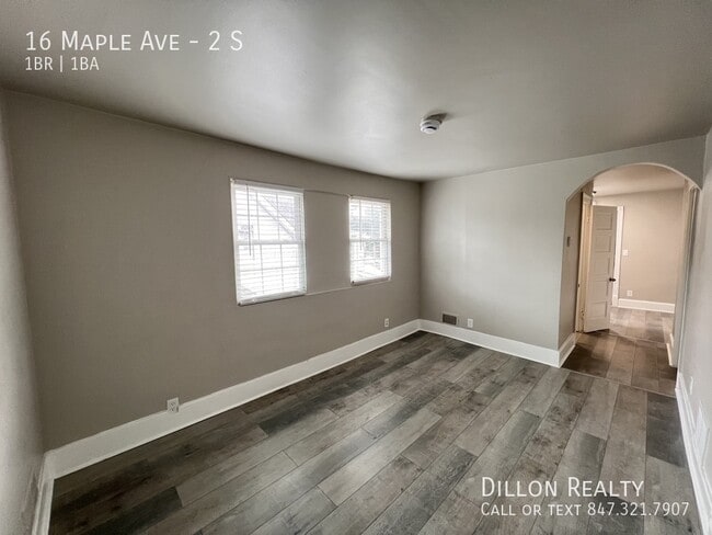 Building Photo - 16 Maple Ave Unit 2 S