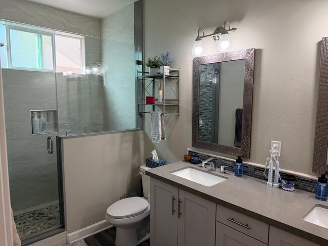 Photo - 20287 Newton St