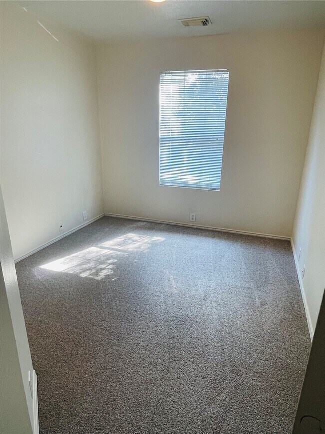 Photo - 23734 Pebworth Pl