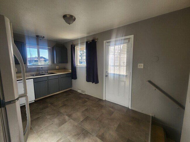 Photo - 91 Lansing St